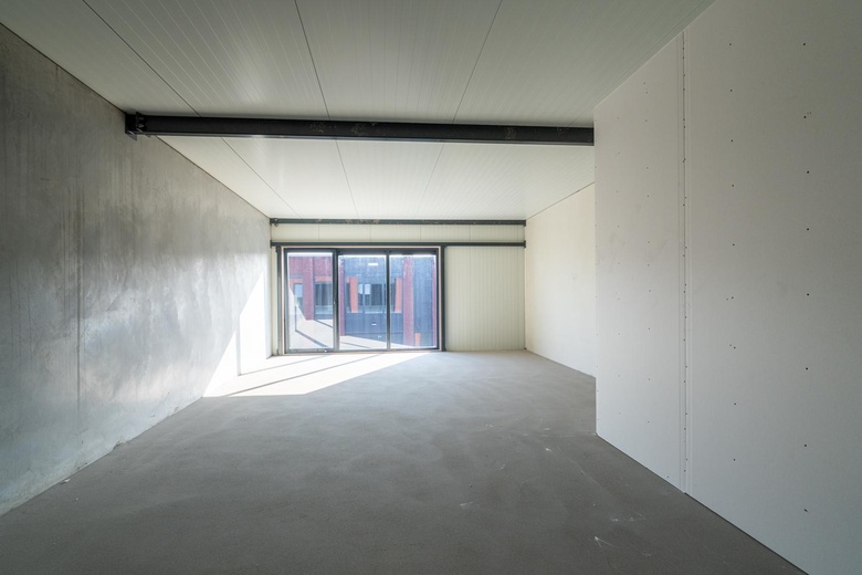 BedrijfsruimteaanIndustrieweg 12 a<br/> inGiessen BedrijfsruimteaanIndustrieweg 12 a<br/> inGiessen
