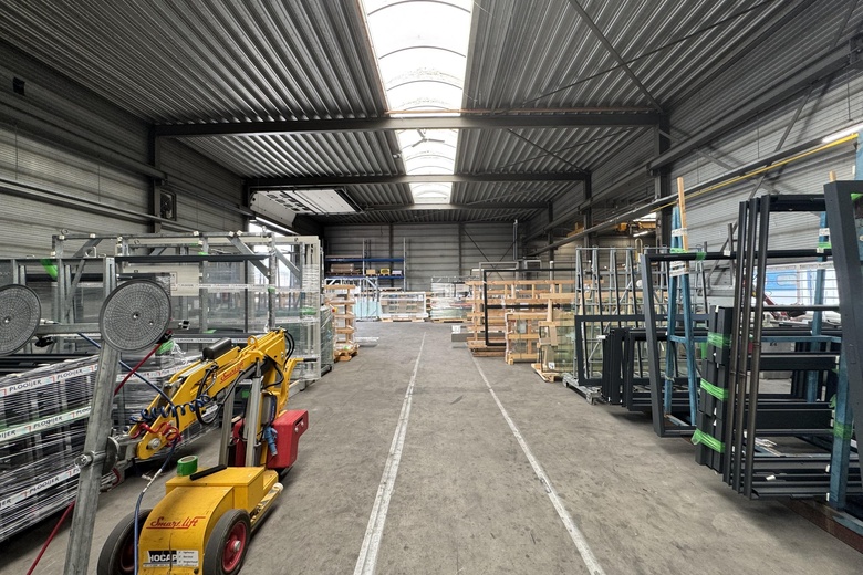 BedrijfsruimteaanSluispolderweg 71<br/> inZaandam BedrijfsruimteaanSluispolderweg 71<br/> inZaandam