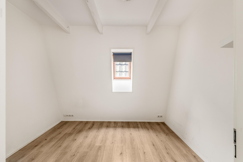 WinkelruimteaanZeestraat 44<br/> inBeverwijk WinkelruimteaanZeestraat 44<br/> inBeverwijk