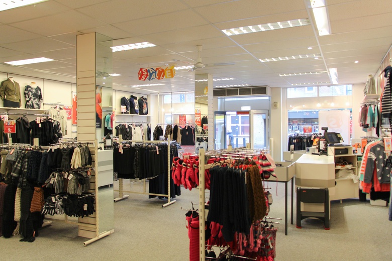 WinkelruimteaanGrietsestraat 14<br/> inZevenaar WinkelruimteaanGrietsestraat 14<br/> inZevenaar