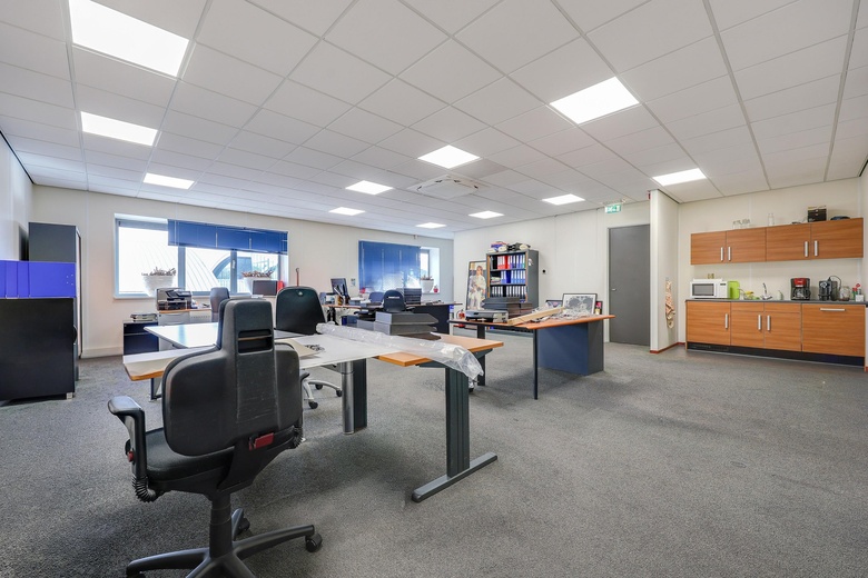 BedrijfsruimteaanPalmpolstraat 31<br/> inAlmere