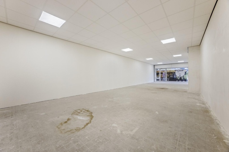 WinkelruimteaanHagelingerweg 55<br/> inSantpoort-Noord WinkelruimteaanHagelingerweg 55<br/> inSantpoort-Noord