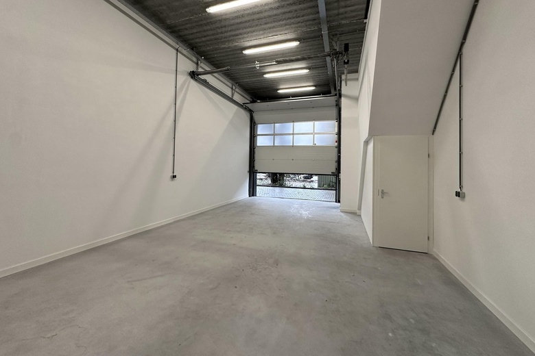 BedrijfsruimteaanAmersfoortsestraat 76 09<br/> inSoesterberg