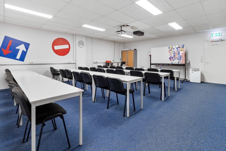 KantoorruimteaanAlberdingk Thijmstraat 33<br/> inVenlo KantoorruimteaanAlberdingk Thijmstraat 33<br/> inVenlo