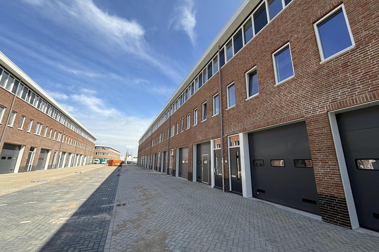 BedrijfsruimteaanNijverheidslaan 8 L<br/> inWeesp BedrijfsruimteaanNijverheidslaan 8 L<br/> inWeesp