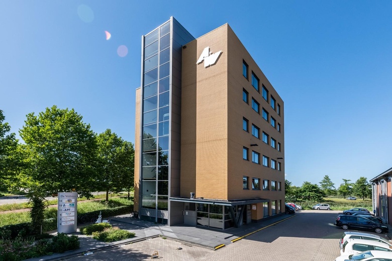 Bekijk foto 1 van De Veldoven 13