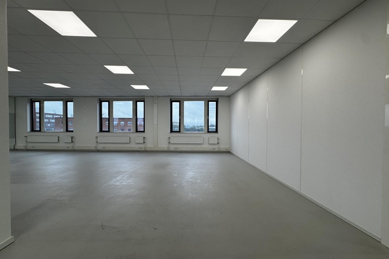 KantoorruimteaanHanzeplein 11 - 27 (unit 5.03) 0 ong<br/> inZwolle