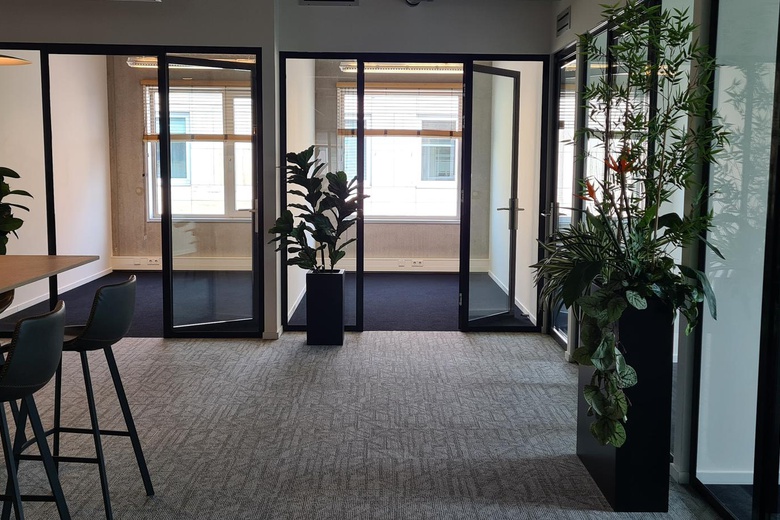 KantoorruimteaanBahialaan 100<br/> inRotterdam