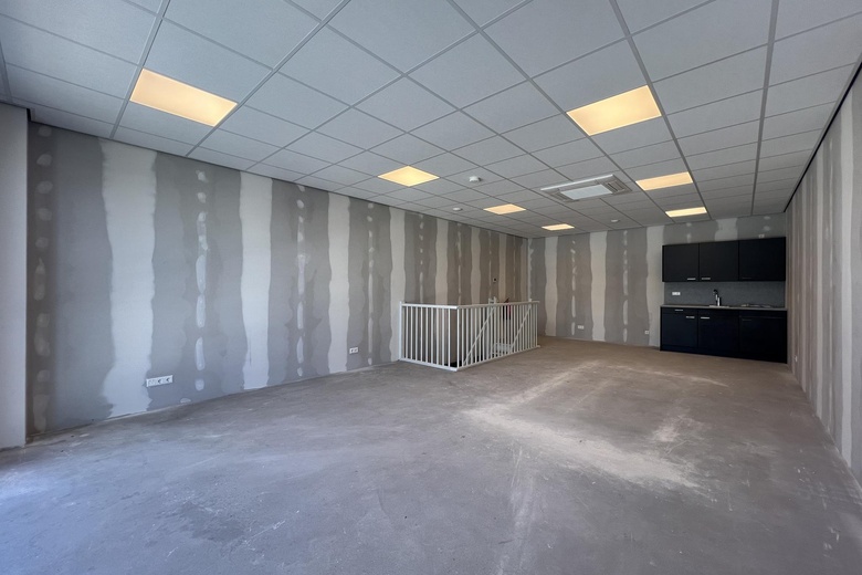 BedrijfsruimteaanHoutkopersstraat 6 D<br/> inZwijndrecht BedrijfsruimteaanHoutkopersstraat 6 D<br/> inZwijndrecht