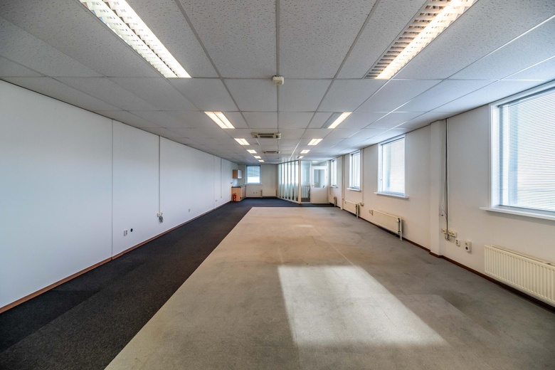 KantoorruimteaanBeatrixhaven 8 b<br/> inWerkendam KantoorruimteaanBeatrixhaven 8 b<br/> inWerkendam