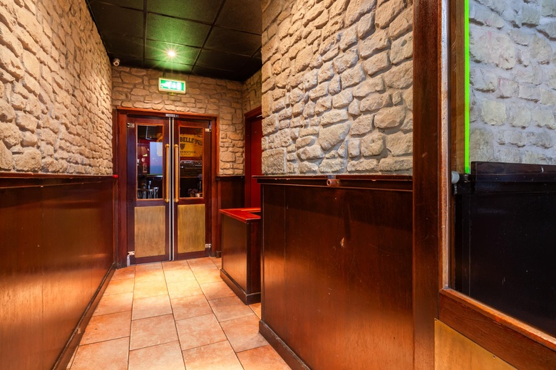 WinkelruimteaanZeugstraat 5<br/> inGouda WinkelruimteaanZeugstraat 5<br/> inGouda