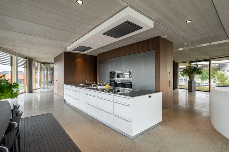 BedrijfsruimteaanRientjesoven 20<br/> inBorne BedrijfsruimteaanRientjesoven 20<br/> inBorne