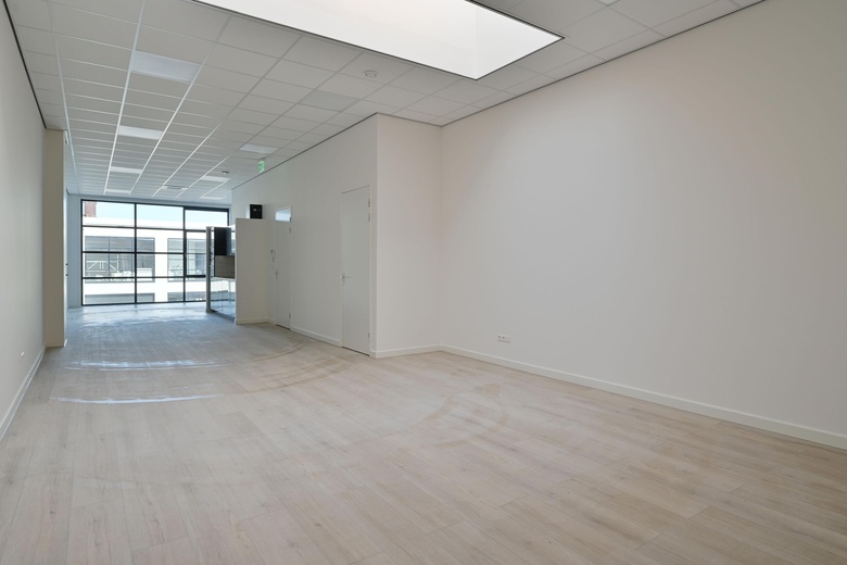 BedrijfsruimteaanHavenstraat 76 k<br/> inHuizen