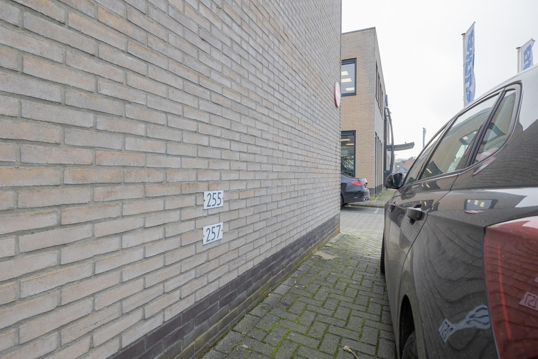 BedrijfsruimteaanMeer en Duin 255<br/> inLisse