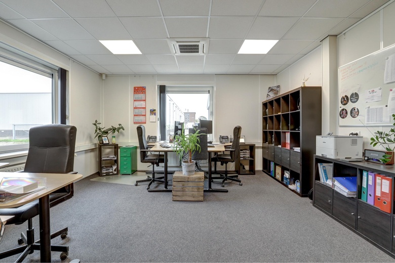 BedrijfsruimteaanDe Panoven 17<br/> inGeldermalsen BedrijfsruimteaanDe Panoven 17<br/> inGeldermalsen