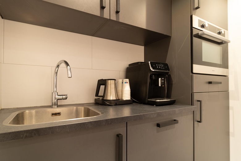 BedrijfsruimteaanIzaäk Enschedéweg 42<br/> inHaarlem