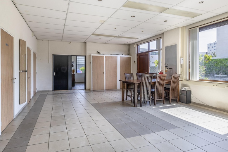 BedrijfsruimteaanM. Beenstraat 16<br/> inSpijkenisse