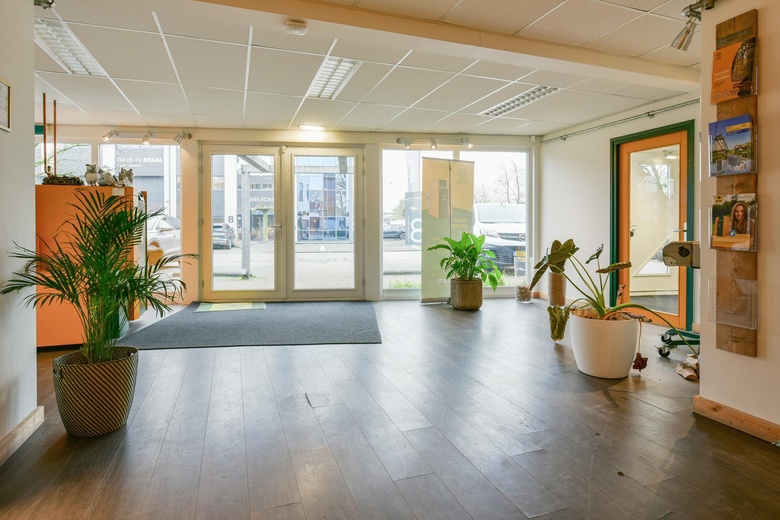 BedrijfsruimteaanMercuriusweg 11<br/> inBarneveld BedrijfsruimteaanMercuriusweg 11<br/> inBarneveld