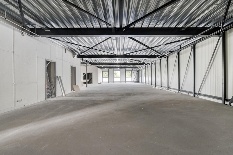 BedrijfsruimteaanParallelweg 208<br/> inWeert BedrijfsruimteaanParallelweg 208<br/> inWeert