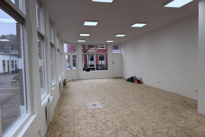 WinkelruimteaanLange Beestenmarkt 84<br/> inDen Haag