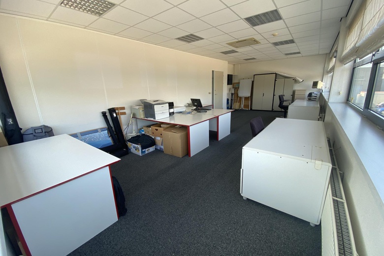 KantoorruimteaanMelkweg 10<br/> inBleskensgraaf KantoorruimteaanMelkweg 10<br/> inBleskensgraaf