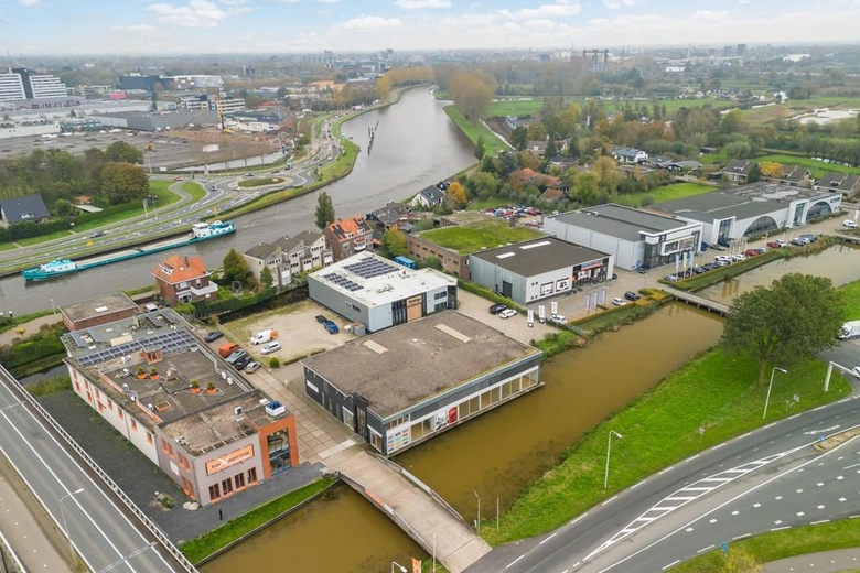 BedrijfsruimteaanKanaaldijk 32 A<br/> inWaddinxveen