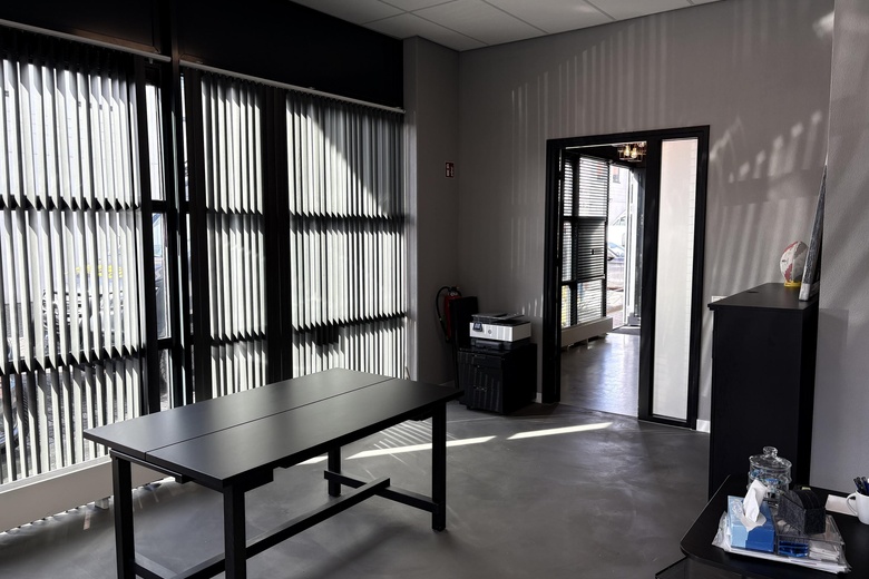 BedrijfsruimteaanProostwetering 18 A<br/> inUtrecht