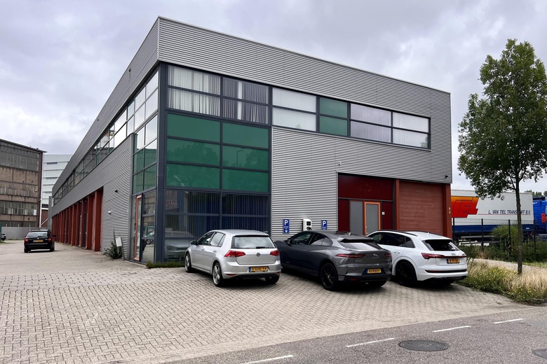 BedrijfsruimteaanAdmiraal De Ruyterstraat 14<br/> inSchiedam