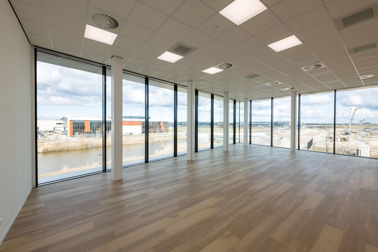 BedrijfsruimteaanVoltaweg 41<br/> inHellevoetsluis BedrijfsruimteaanVoltaweg 41<br/> inHellevoetsluis