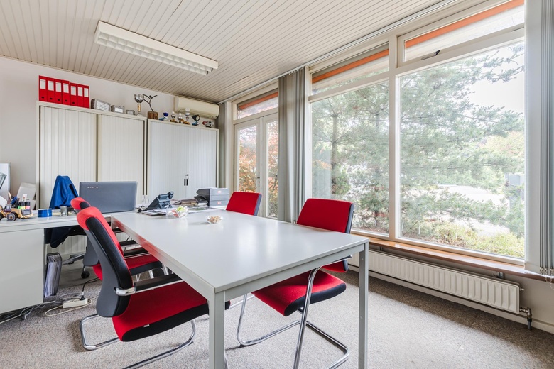 BedrijfsruimteaanAmbachtsweg 1<br/> inLeusden BedrijfsruimteaanAmbachtsweg 1<br/> inLeusden