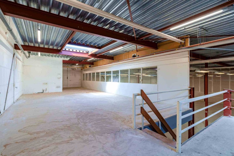 BedrijfsruimteaanPlatinastraat 79<br/> inZoetermeer