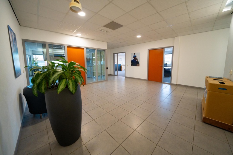 Bedrijfsruimte Dordrecht - Pieter Hoebeeweg 99 - Foto 24