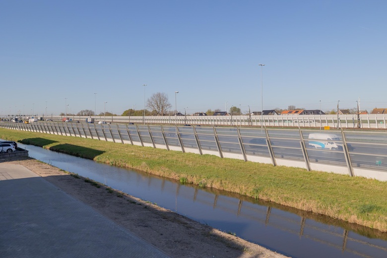 BedrijfsruimteaanCilinderweg 75<br/> inRoelofarendsveen