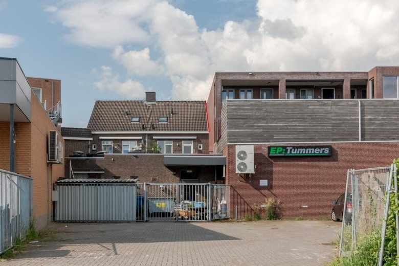 WinkelruimteaanDorpstraat 76<br/> inHeythuysen WinkelruimteaanDorpstraat 76<br/> inHeythuysen