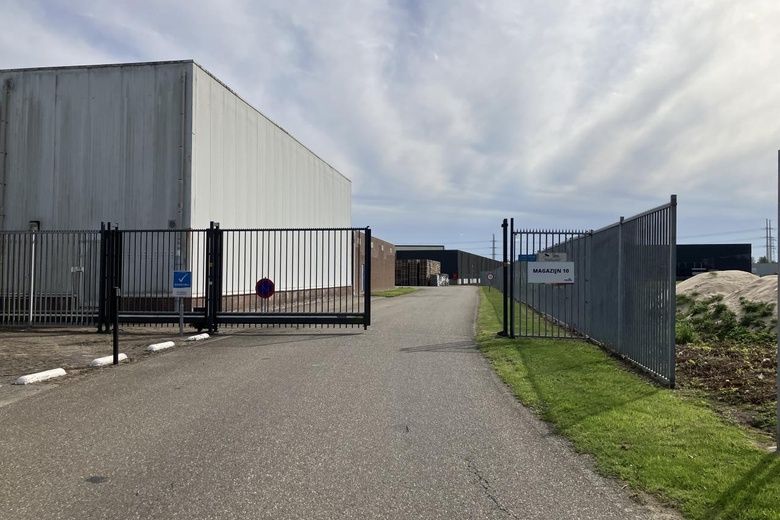 BedrijfsruimteaanMiddenweg 6<br/> inKapelle