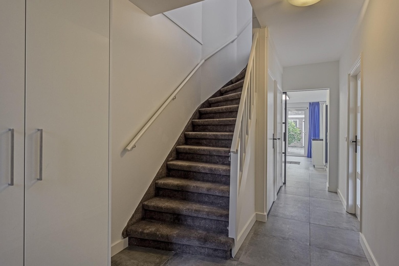 Bedrijfsruimteaanvan Renesseweg 19<br/> inEindhoven Bedrijfsruimteaanvan Renesseweg 19<br/> inEindhoven