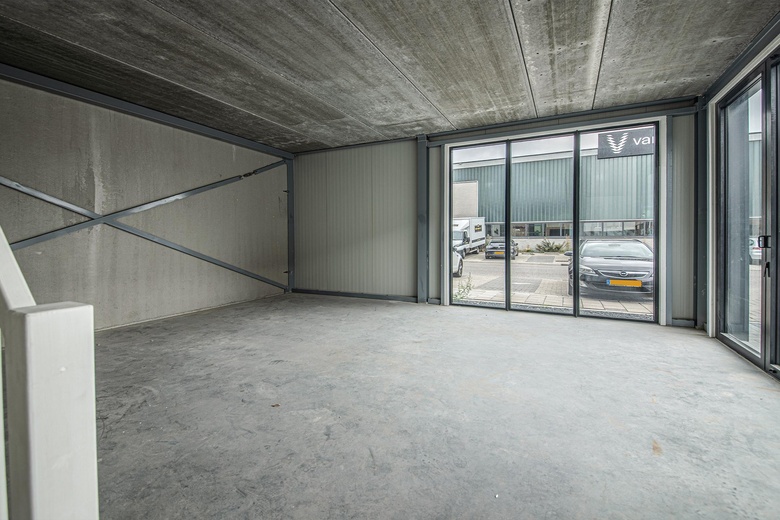 BedrijfsruimteaanJarmuiden 27 T<br/> inAmsterdam