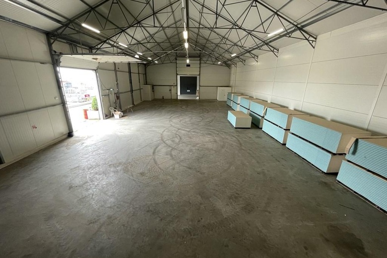 BedrijfsruimteaanPoelweg 40<br/> inDe Kwakel