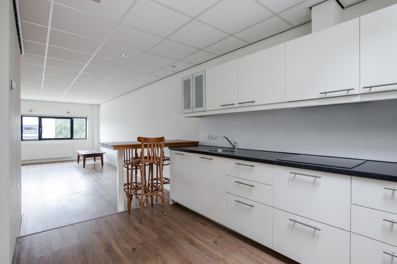BedrijfsruimteaanLeeghwaterstraat 33 05<br/> inReeuwijk BedrijfsruimteaanLeeghwaterstraat 33 05<br/> inReeuwijk