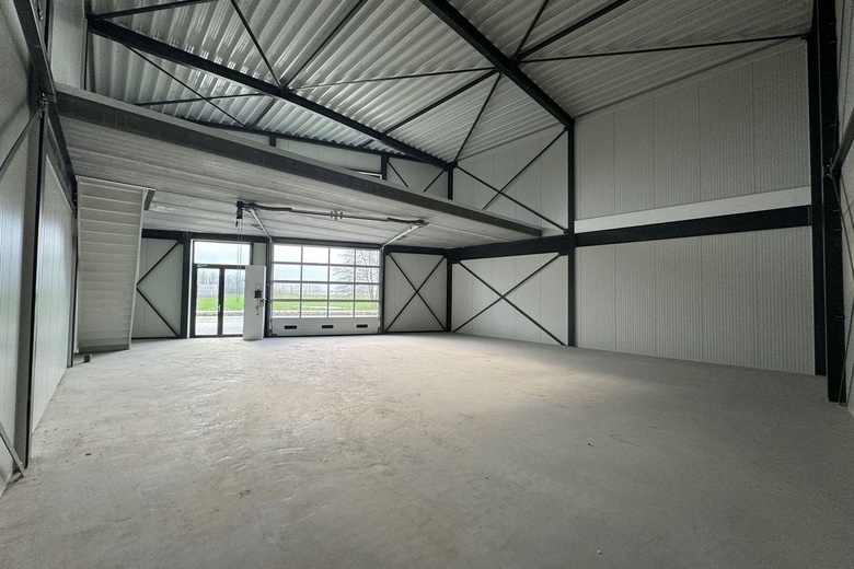 BedrijfsruimteaanEXPEDITIEWEG 22 15<br/> inBoven-Leeuwen BedrijfsruimteaanEXPEDITIEWEG 22 15<br/> inBoven-Leeuwen