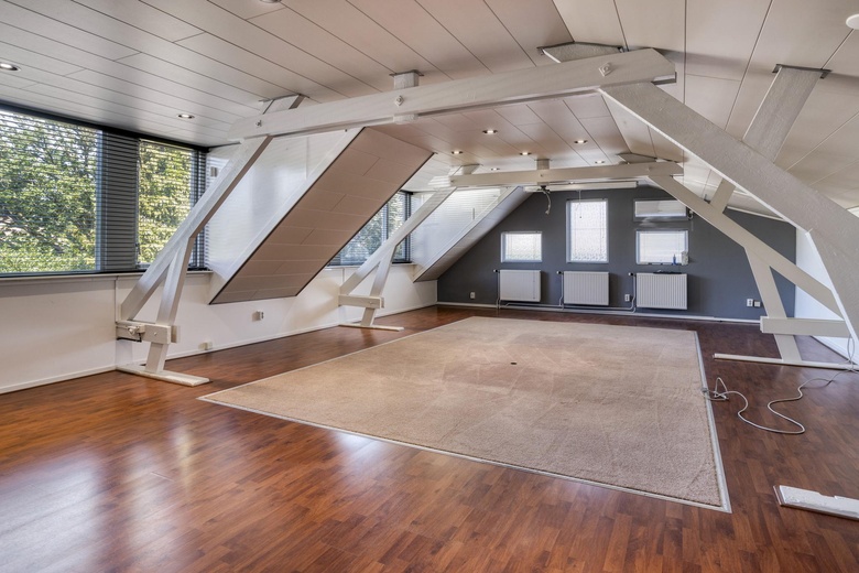 KantoorruimteaanBurgemeester van der Klokkenlaan 21 a<br/> inWaalwijk KantoorruimteaanBurgemeester van der Klokkenlaan 21 a<br/> inWaalwijk