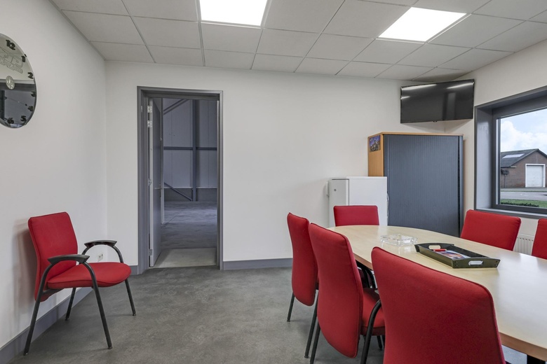 BedrijfsruimteaanWinkelsweg 2 C<br/> inHengelo BedrijfsruimteaanWinkelsweg 2 C<br/> inHengelo
