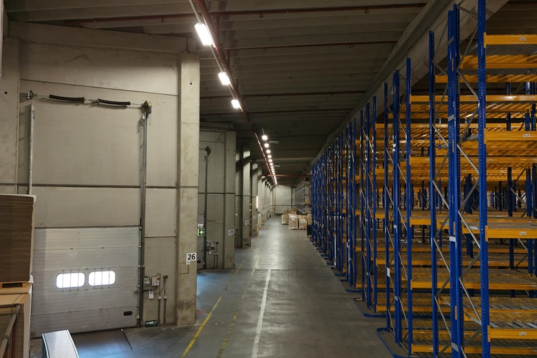 BedrijfsruimteaanRingdijk 368<br/> inRidderkerk BedrijfsruimteaanRingdijk 368<br/> inRidderkerk