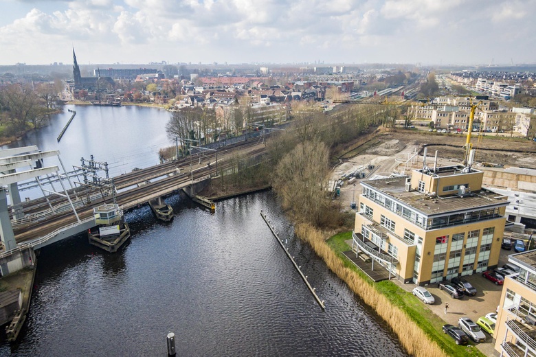 KantoorruimteaanNesland 5 m<br/> inWeesp