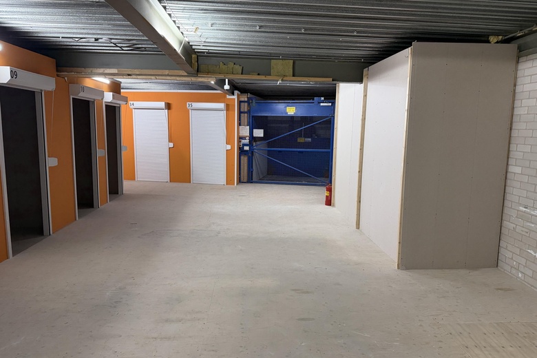 BedrijfsruimteaanH. Kamerlingh Onnesweg 19 A<br/> inAlphen aan den Rijn