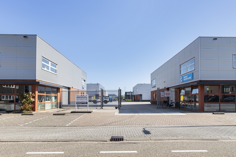 BedrijfsruimteaanAmbachtweg 17<br/> inMoordrecht