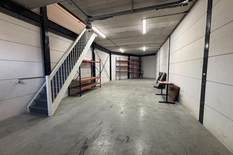 BedrijfsruimteaanNewtonstraat 67<br/> inZoetermeer