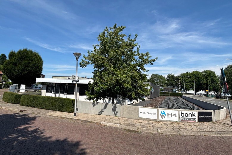BedrijfsruimteaanFinsestraat 1<br/> inDeventer BedrijfsruimteaanFinsestraat 1<br/> inDeventer