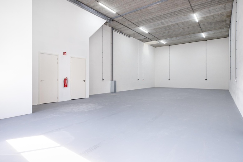BedrijfsruimteaanAmperestraat 26 a<br/> inNieuwveen BedrijfsruimteaanAmperestraat 26 a<br/> inNieuwveen