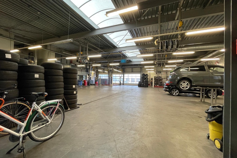 BedrijfsruimteaanLaan van de Dierenriem 44<br/> inApeldoorn